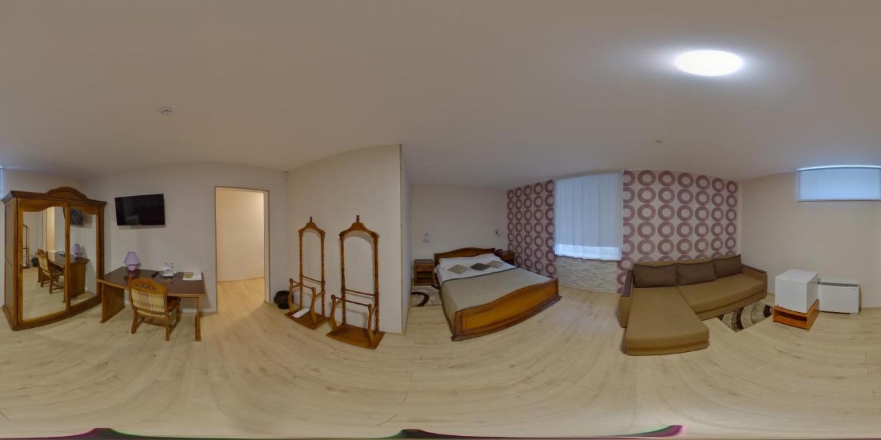 Hotel Villa Natali Chişinau Exteriör bild
