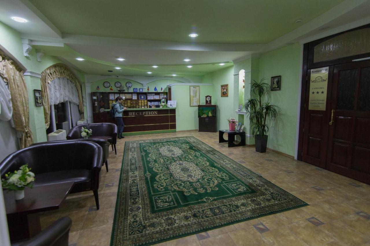 Hotel Villa Natali Chişinau Exteriör bild