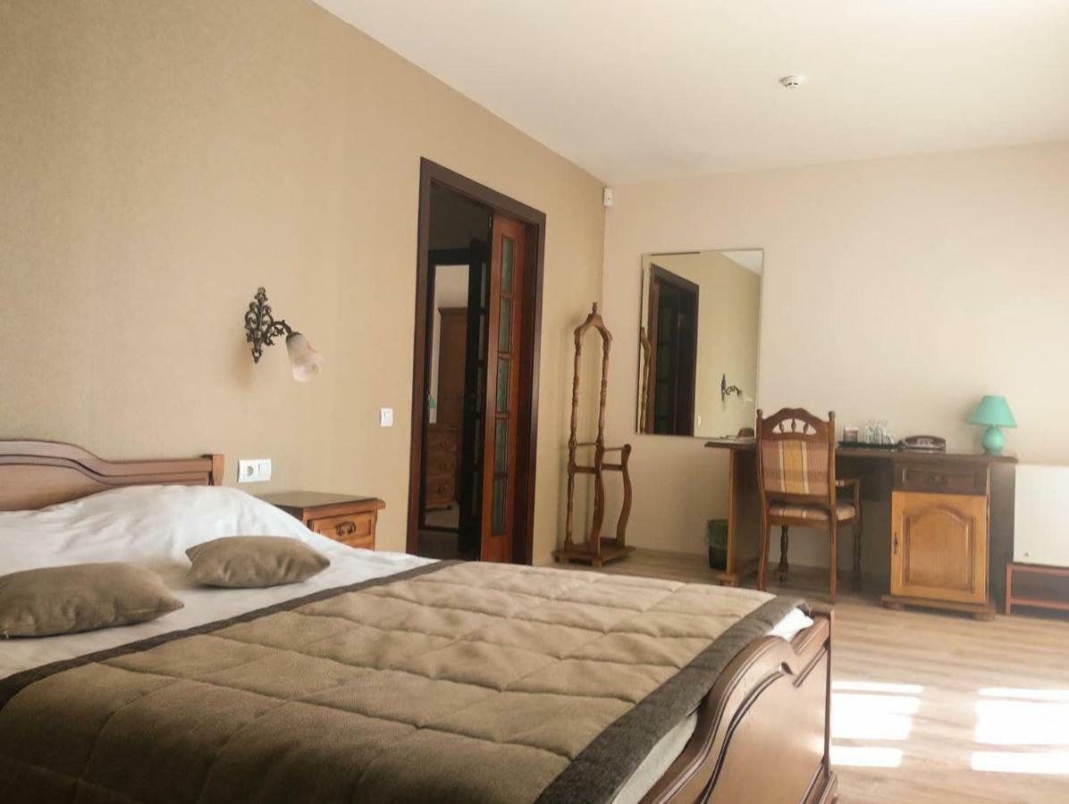Hotel Villa Natali Chişinau Exteriör bild